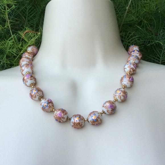 1920s ORIGINAL Venetian Murano Glass Beads/Earrings - Picture 4 of 9